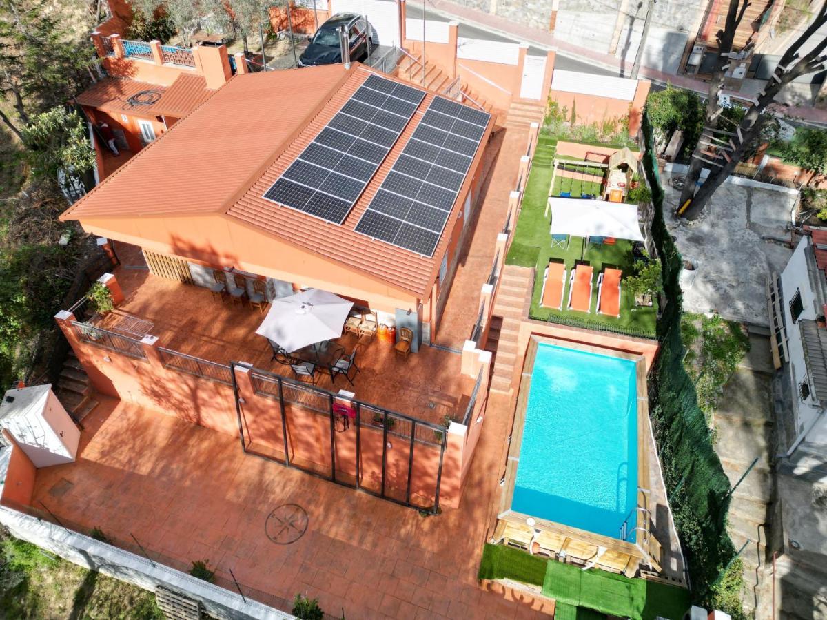 Relax House Barcelone Vila Sant Esteve Sesrovires Exterior foto