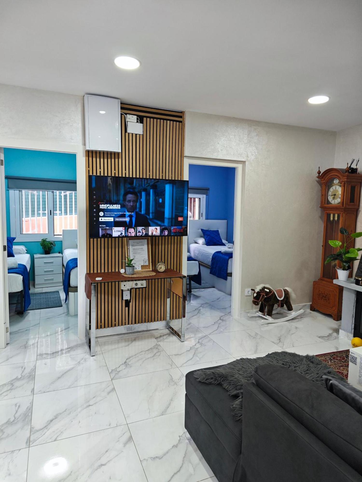 Relax House Barcelone Vila Sant Esteve Sesrovires Exterior foto